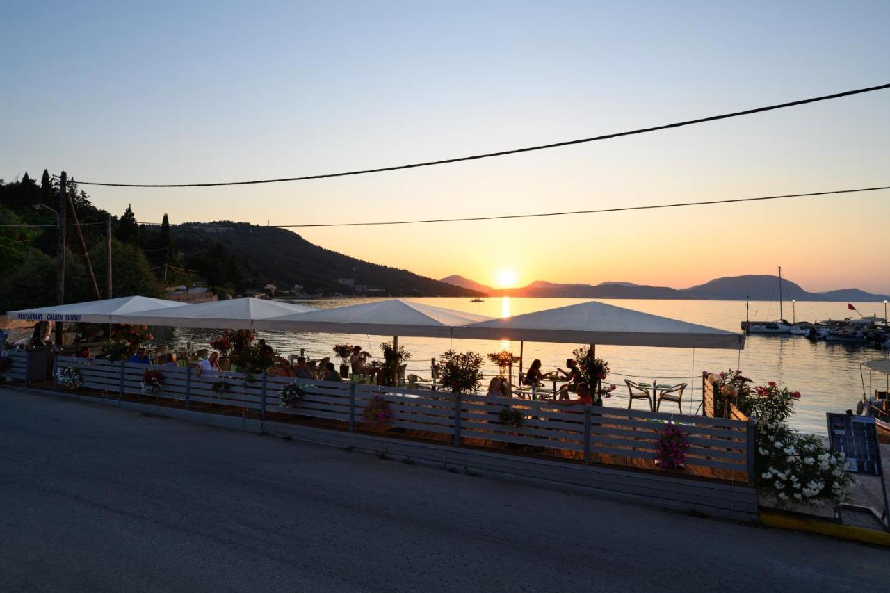 Golden Sunset Hotel Букари Екстериор снимка