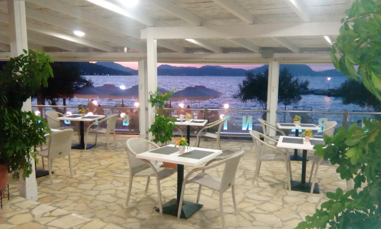 Golden Sunset Hotel Букари Екстериор снимка