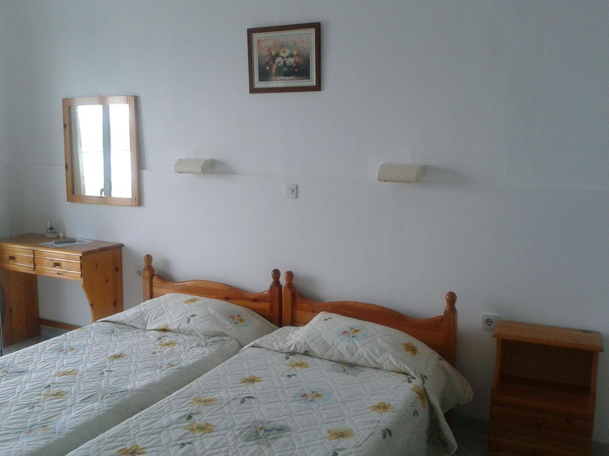Golden Sunset Hotel Букари Екстериор снимка