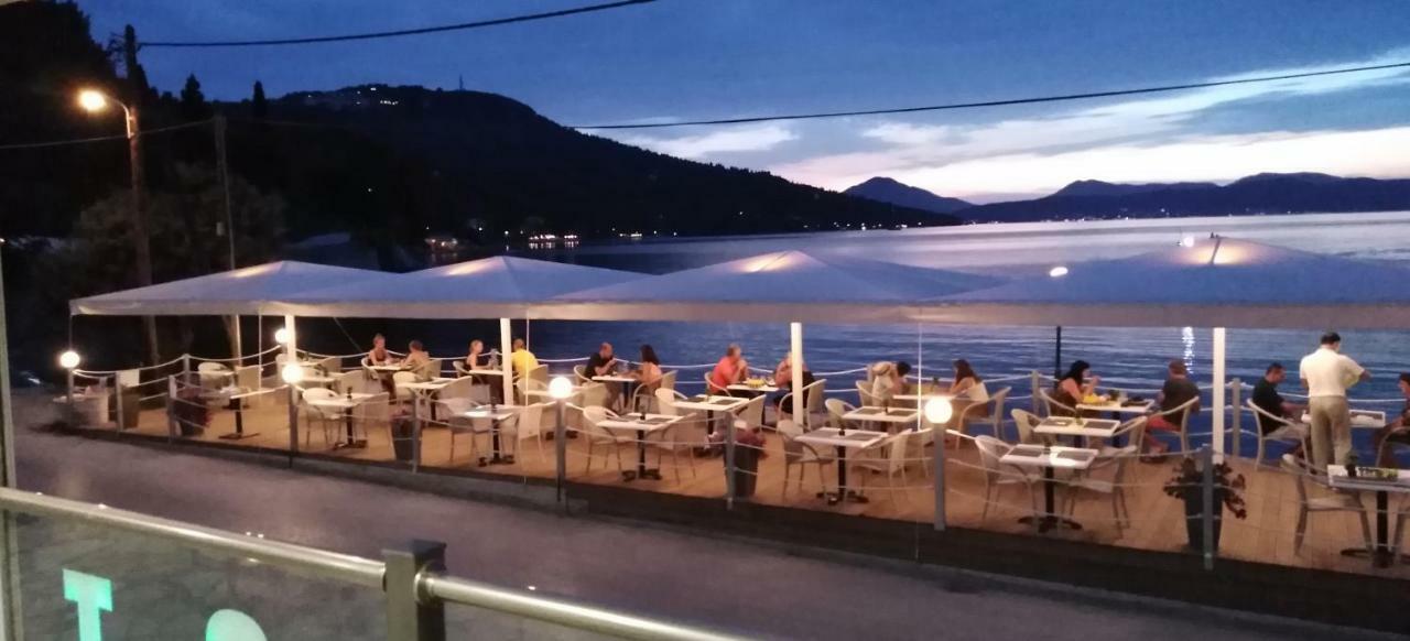 Golden Sunset Hotel Букари Екстериор снимка